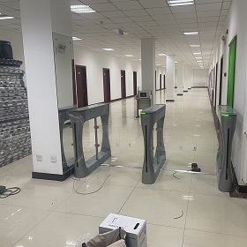 安阳学校门禁通道闸安装